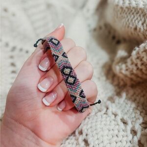 Pura Vida purple woven bracelet